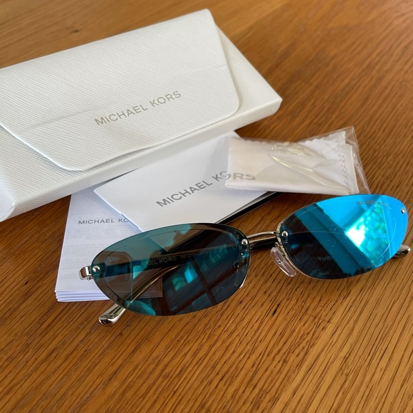 Michael Kors sunglasses - Picture 6 of 7